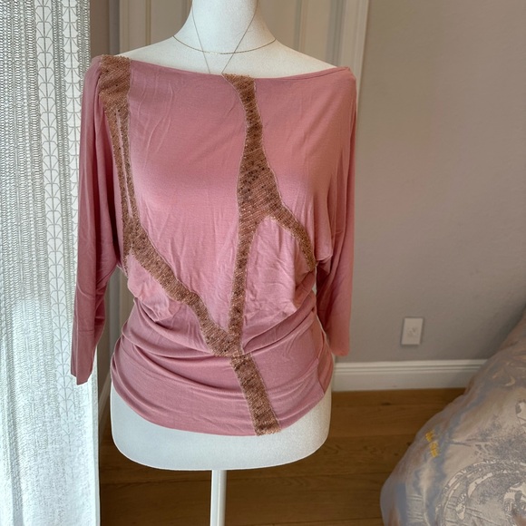 Off the shoulder top - Picture 1 of 3